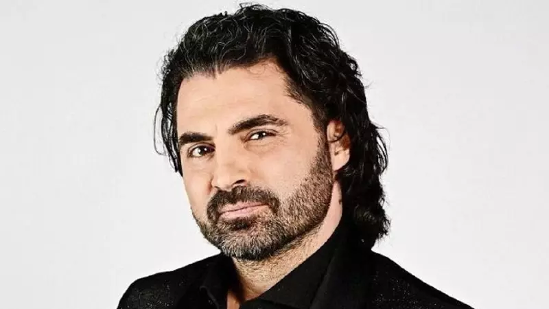 Pepe, apariție emoționantă pe scenă alături de fiul nou-născut și fiica lui. Artistul a cântat împreună cu Rosa