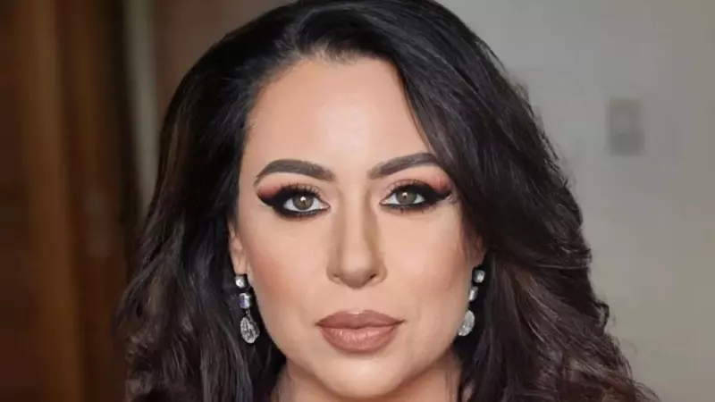 Cum arată Oana Roman în costum de baie. Imagini cu vedeta, de pe litoralul românesc