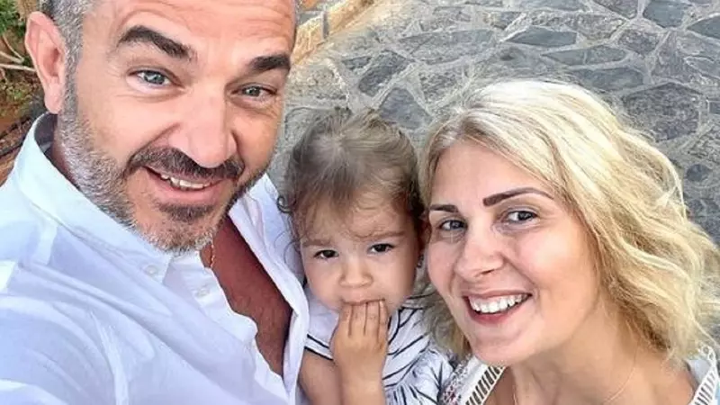 Alessandra Stoicescu a zburat în Mykonos, cu avionul pilotat de Mihai Sturzu, fost membru Hi-Q. Fetița ei a a avut voie în cabină