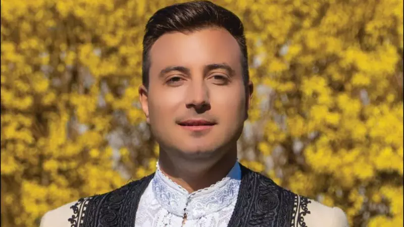 Cine este Valentin Sanfira. A crescut în sărăcie: "Nu prea aveam pâine, doar de sărbători"