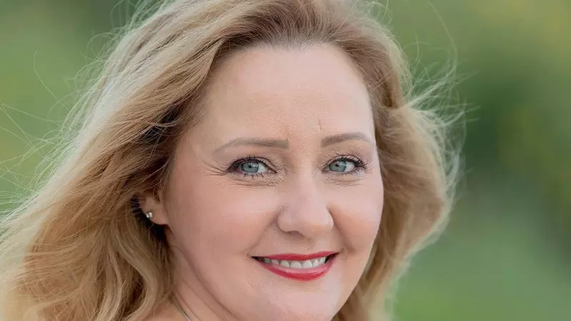 Elena Lasconi, agresată verbal de un proxenet. Cum se apără, după ce a fost acuzată de moartea unui tânăr motociclist: "O chestie aberantă"