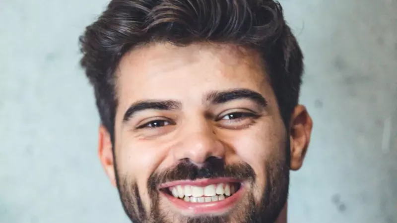 Cine este Ștefan Floroaica, iubitul Sânzianei Negru de la America Express. Joacă în serialul Lia și este semifinalist Exatlon