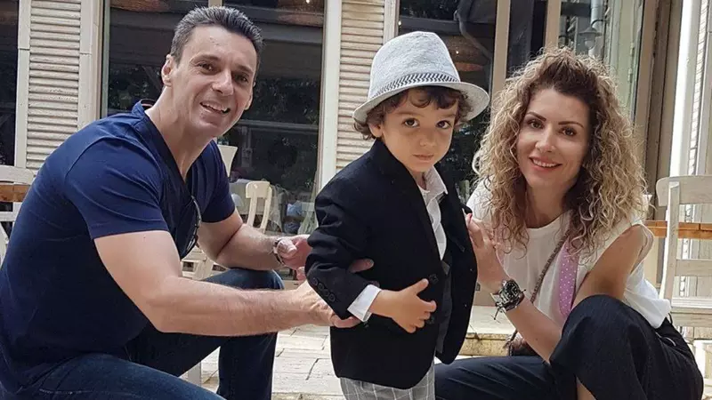 Carmen Brumă și Mircea Badea, nevoiți să se mute de urgență din apartamentul în care locuiau cu fiul lor: "Nu s-a mai putut"