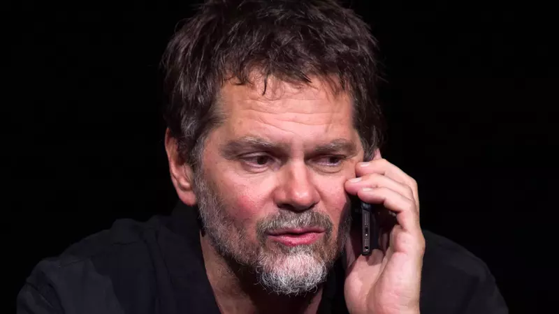 Cine este Florin Piersic Jr. Totul despre viața și cariera lui: de ce nu mai vorbește cu tatăl său, cine este iubita cu 15 ani mai tânără și cine sunt mamele copiilor