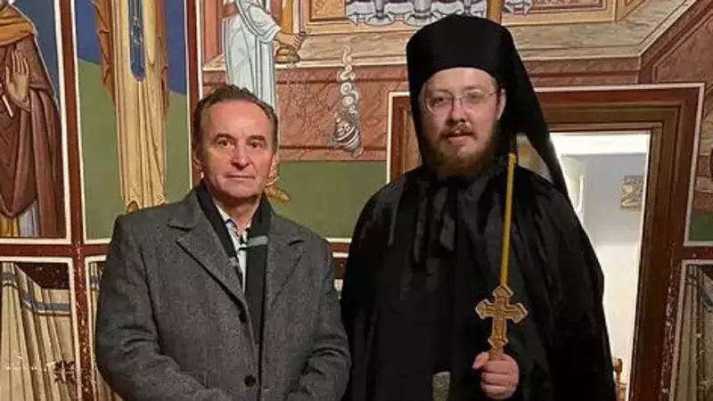 Cântărețul de muzică populară Vlăduț Sărmaș s-a călugărit, la 25 de ani: „Asta simte, să meargă la mănăstire, ca o chemare” / EXCLUSIV