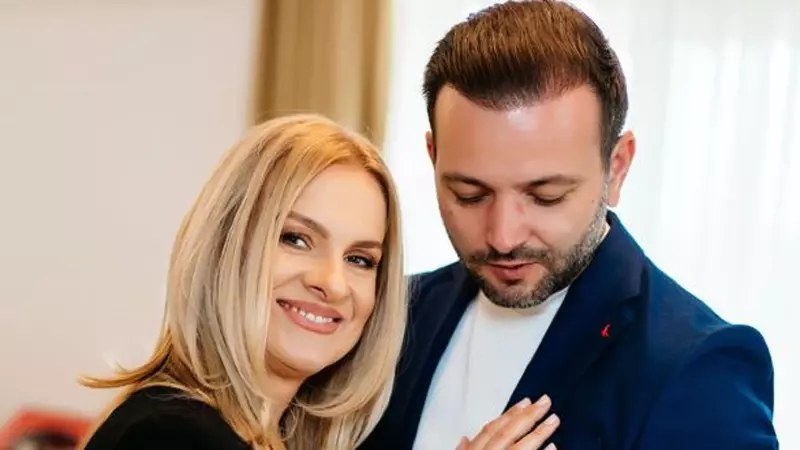 Ce probleme au avut în căsnicie Mihai Morar și soția lui. A cerut-o în căsătorie după două luni: „Eu am făcut primul pas, doar că ea nu mi-a răspuns. Au fost cumpene legate...” / EXCLUSIV