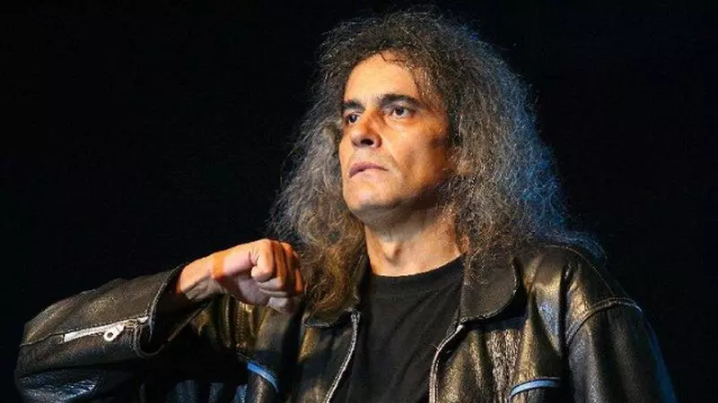 Ce era nevoit Cristi Minculescu să facă în comunism, când cânta la TVR: „Trupa Iris a fost interzisă, o vreme. Îi puneau să…”