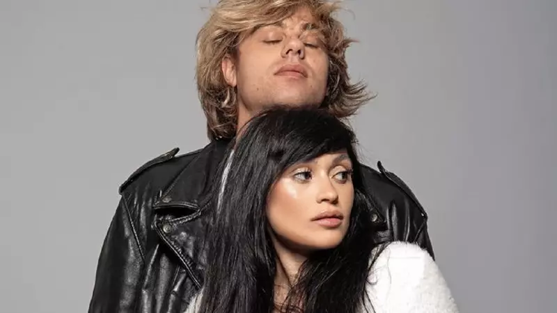 Irina Rimes, primul pictorial de cuplu alături de iubitul ei, David Goldcher: „Nu exclud nici o căsătorie, nu exclud nici o sarcină. Nu am nicio temere” / EXCLUSIV
