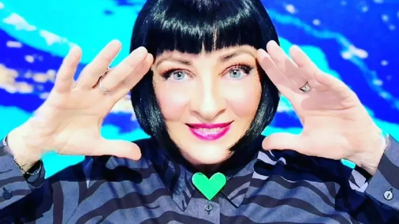 Cum se înțelege Neti Sandu cu sora ei, Mari: „Mai mult de o săptămână nu am stat să nu ne vorbim”. Ce relație are vedeta cu nepoatele și strănepoatele ei / EXCLUSIV