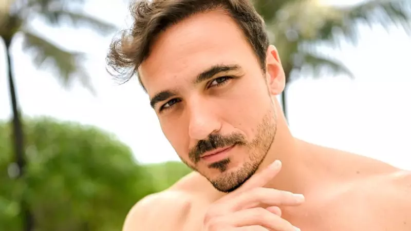 Cine este Matei Negrescu, ispita supremă de la Insula Iubirii, sezonul 7. E actor, scenarist și a participat și la Ferma