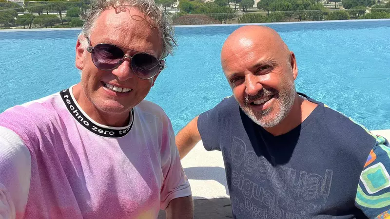 Leonard Miron și-a serbat iubitul în Albania, de ziua lui de naștere. Cum arată casa lor din Marea Britanie: „O chestie extrem de complicată și a naibii de costisitoare” / EXCLUSIV