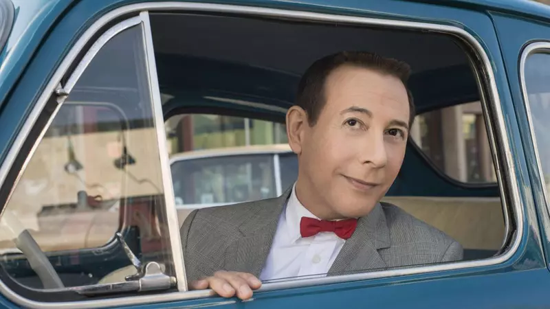 A murit Paul Reubens, actorul care l-a interpretat pe Pee-wee Herman. Avea 70 de ani și s-a luptat cu cancerul