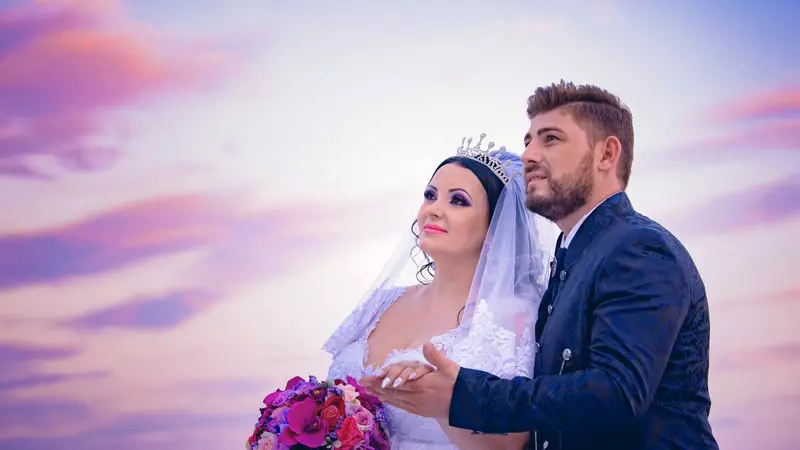 Silvana Rîciu și Nicușor Ioniță au împlinit 4 ani de căsătorie. Ce relație are artista cu cei trei copii ai săi și cu ce se ocupă aceștia: „Fetele noastre sunt născute în aceeași zi”/ EXCLUSIV