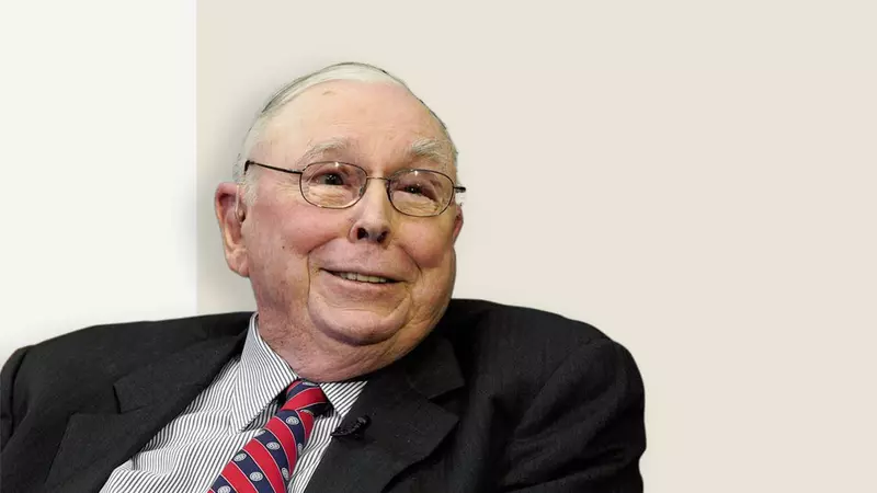 A murit controversatul miliardar Charlie Munger, prietenul şi partenerul de afaceri al lui Warren Buffett. Avea 99 de ani și o avere de  2,7 miliarde de dolari
