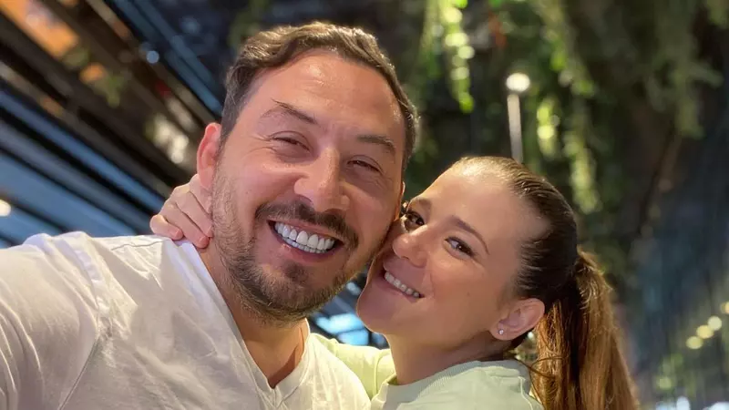 Ștefan Stan și soția s-au despărțit: "Suntem prieteni, ne ocupăm de copii..." / Erau căsătoriți din 2019