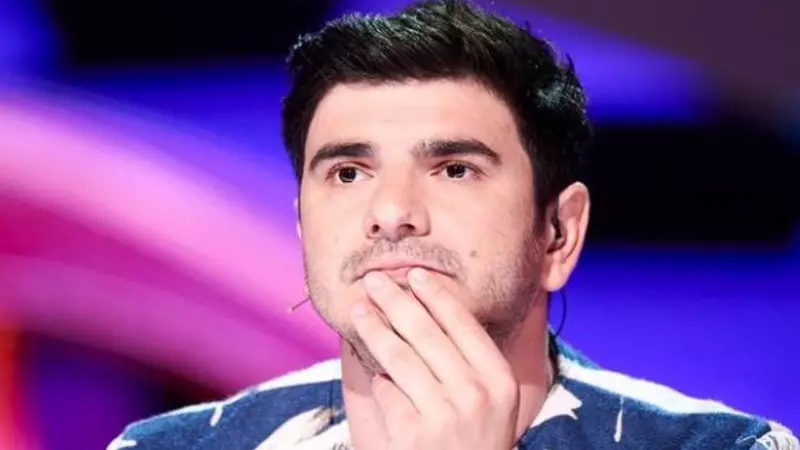 Alex Bogdan s-a retras din sport după o accidentare gravă și a vrut să renunțe și la actorie, după moartea mamei: „Sunt multiplu medaliat la concursurile naționale de atletism, am crezut că viața mea se sfârșește” / EXCLUSIV