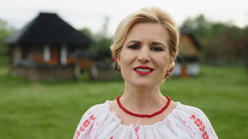 Carmen Macovei a divorțat de soțul ei, după 7 ani de căsnicie: "A ajuns să-mi spună că mă face el să nu mai cânt"