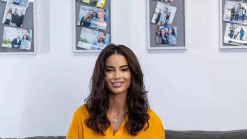De ce spune Geanina Ilieș că fiul ei seamănă cu Violeta Bănică: ”Poate pentru unii e ceva tabu la început...” Prezentatoarea tv se pregătește de vacanță / EXCLUSIV