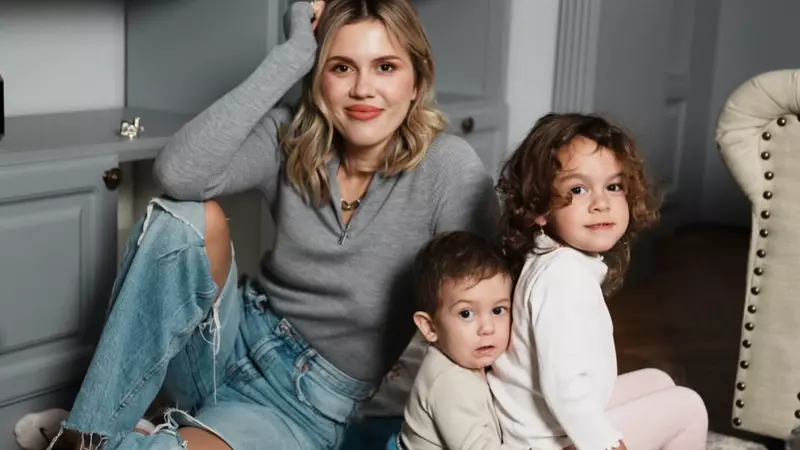 Emily Burghelea a fost dată afară din apartamentul închiriat în care locuia cu soțul și cei doi copii: „Investisem foarte mult. Ce era să facem? Proprietarul nu a fost de acord..."