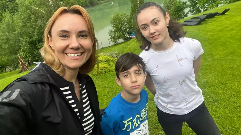 Oana Ioniță are o relație mai bună cu fiul ei, după ce acesta a rămas în grija tatălui, la divorț: "Am început să reluăm relațiile, să avem timp pentru noi"