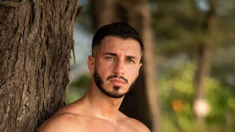Cum i s-a schimbat viața lui Alin Simoiu după ce a fost ispită în două sezoane consecutive la Insula Iubirii: "Eram discret, nu aveam Instagram și Facebook, dar..."