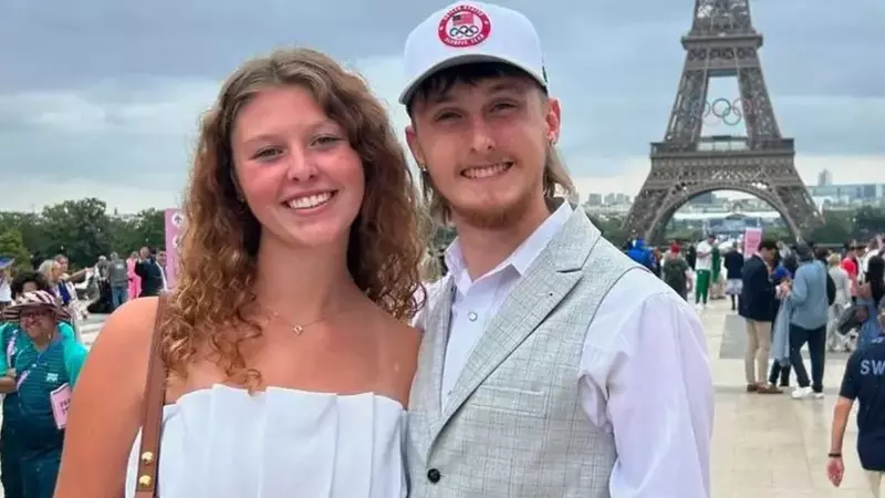 Fiul Nadiei Comăneci, apariție de senzație alături de iubita lui: „Cuplul vostru preferat...”. Dylan a prezentat-o și părinților lui pe Scarlett