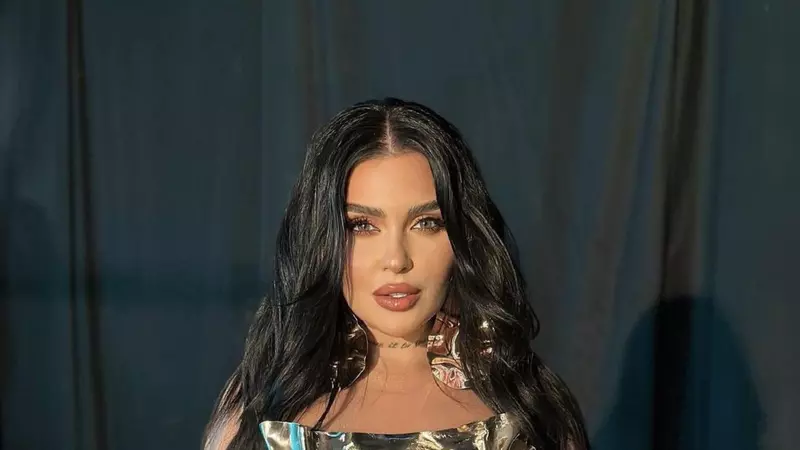 Cine este Oana Radu. A devenit cunoscută după ce a participat la „Vocea României” și „Bravo, ai stil!” / A divorțat recent, iar fostul ei iubit a murit incendiat