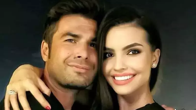 Adrian Mutu spune că a cunoscut-o pe actuala soție, Sandra, "în momentul în care trebuia": "M-a luat în cea mai bună versiune a mea". Își doresc să devină din nou părinți