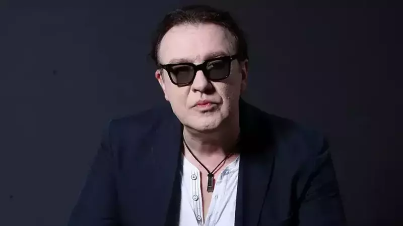 Sicriul cu trupul lui Gabriel Cotabiţă, depus la Capela Cimitirului Bellu: "Dorim să îl onorăm cu aceeași discreție și eleganță de care a dat dovadă în timpul vieții"