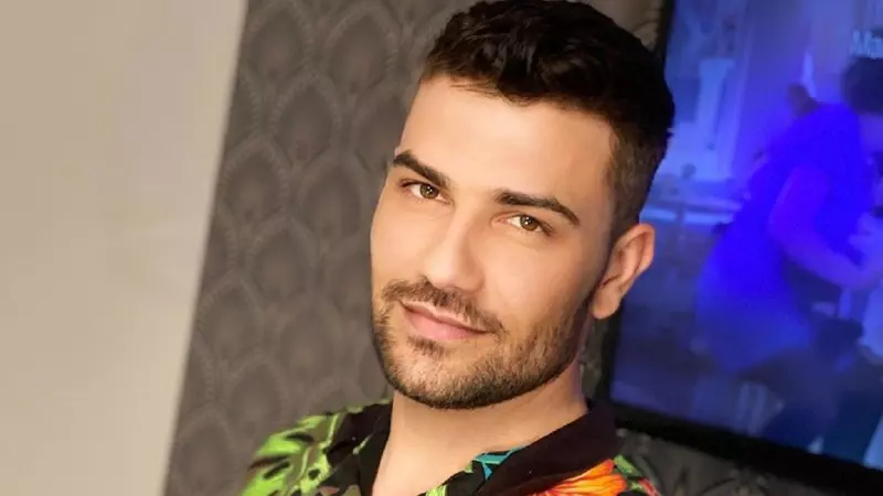 Cine este Karym, cântărețul din partidul POT. Mircea Cioclei e căsătorit cu o prințesă din Africa și a colaborat cu mai multe vedete din România