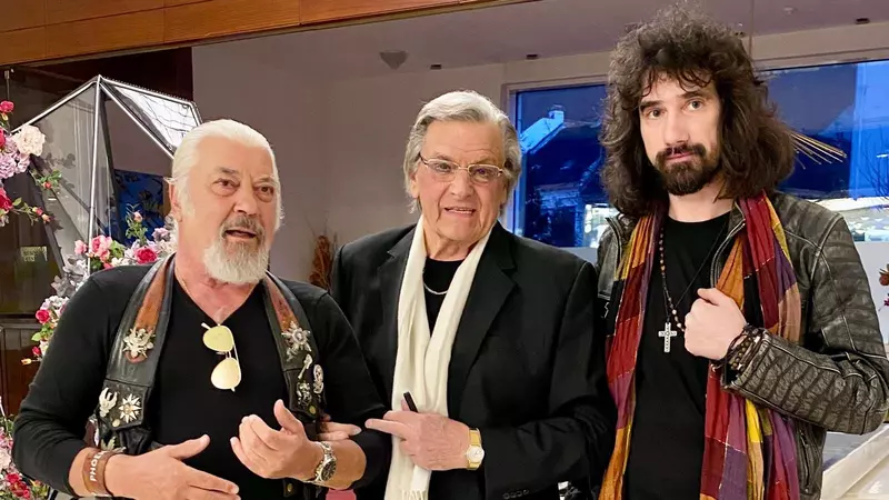 Imagine de colecție cu Florin Piersic și regretatul Nicu Covaci. Regizorul Radu Nema i-a pozat, în urmă cu doi ani: ”Simbolul unei astfel de întâlniri este împlinirea unei moșteniri culturale...” / EXCLUSIV
