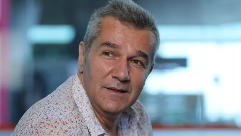 Cine este femeia cu care Dan Bittman a trăit o iubire intensă și i-a inspirat melodiile: „Mi-a luat mințile. Luam avionul...”. Ce s-a întâmplat când s-au revăzut, peste ani