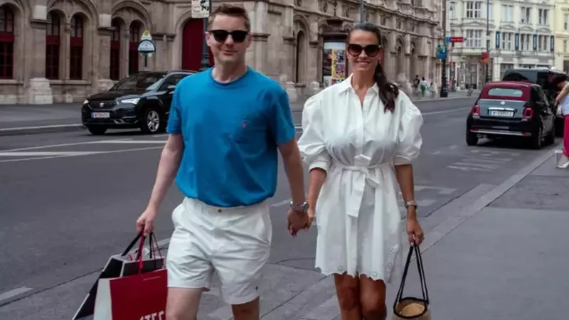 Când se vedea Anca Serea cu Adi Sînă, înainte ca cei doi copii ai ei să știe că au o relație: „Practic, ziua mea cu Adi începea undeva noaptea"