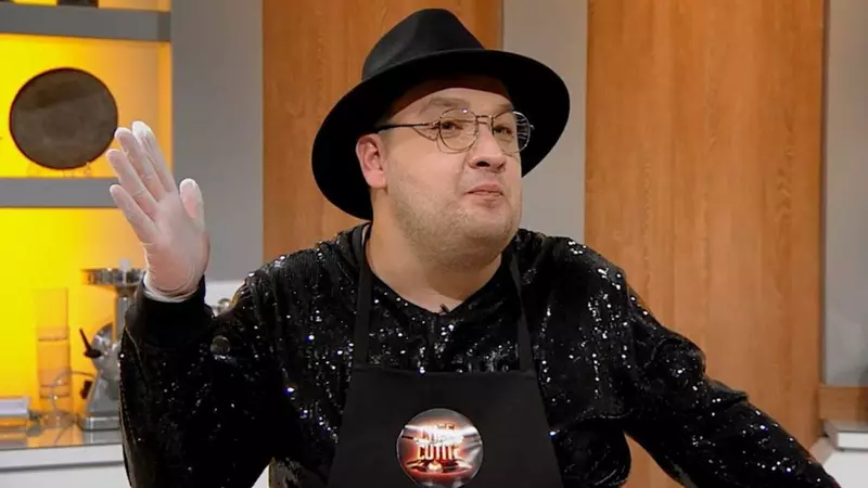 Cum arată Răzvan Babană după ce a slăbit 30 de kg. Fostul concurent de la Chefi la cuțite a făcut operație de micșorare a stomacului: „Mi se pare că am întinerit. Oamenii sunt șocați"
