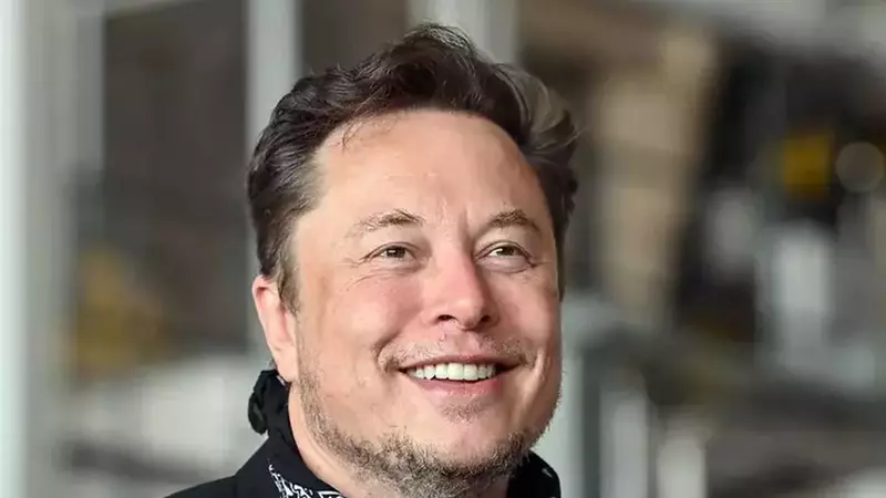 Ce pensie alimentară imensă plătește Elon Musk pentru un copil despre care nu știe dacă e al lui: "Nu mă deranjează să aflu. Nu este nevoie de un ordin judecătoresc"