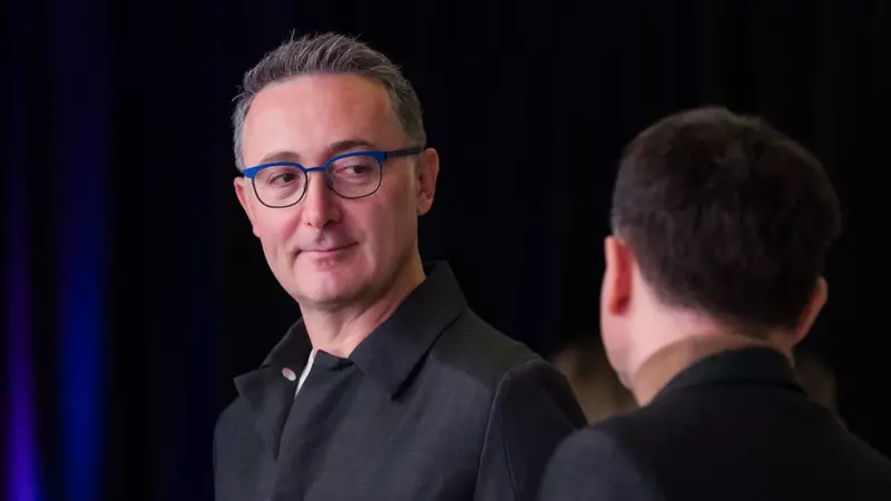 Tudor Giurgiu a fost invitat la masă de Francis Ford Coppola, acasă, și a gătit chiar el: "Și Coppola a făcut de mâncare. A pus spaghete, omul mânca cu o poftă... cu sos la gură, era superb"