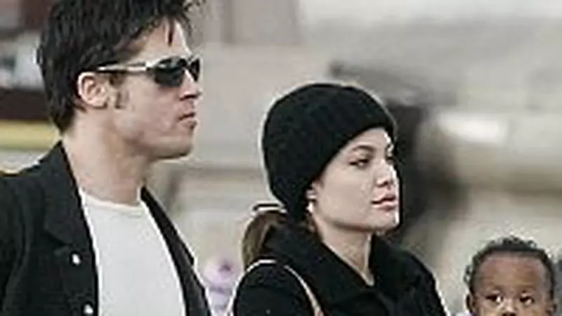 Staruri care au adoptat copii