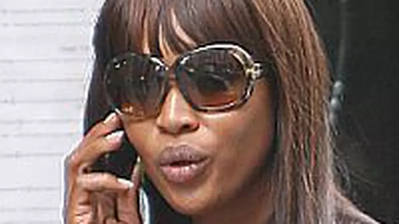Naomi Campbell - Pantera neagra pe strazile din Paris