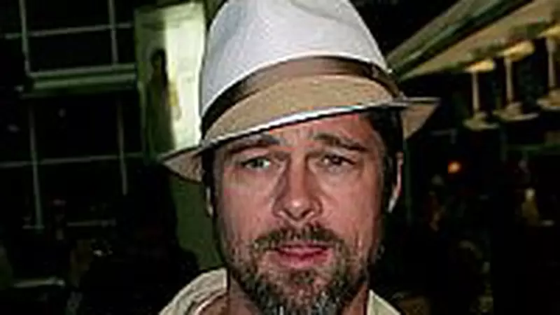Brad Pitt, pe motor, inainte de accident