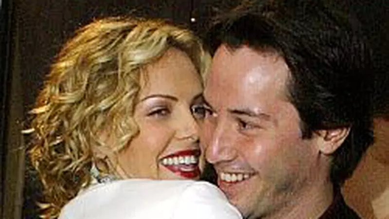 Charlize Theron si Keanu Reeves - Idila de mai