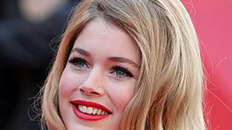 Cannes 2010 - Parada rochiilor de seara