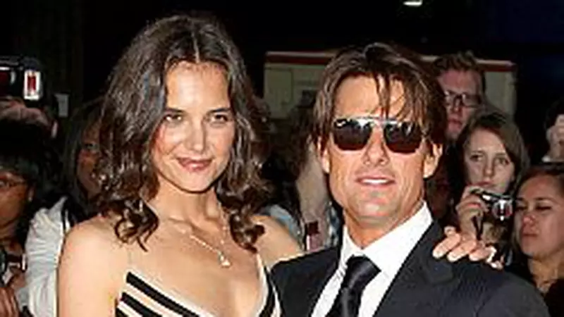 Tom Cruise, asaltat de fani la Londra