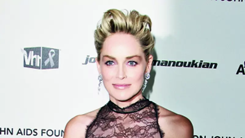 Vedetele aleg dantela