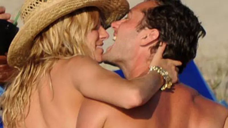 Sienna Miller si Jude Law - Indragostitii din Italia