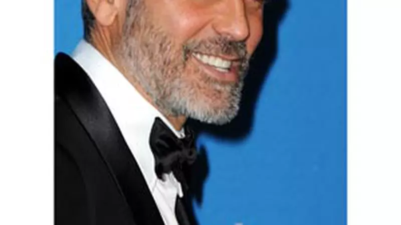Clooney, Pitt, Bardem - Barbatii cel mai bine imbracati de la Hollywood