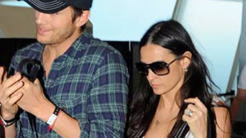 Demi Moore si Ashton Kutcher, in Israel pentru salvarea casniciei
