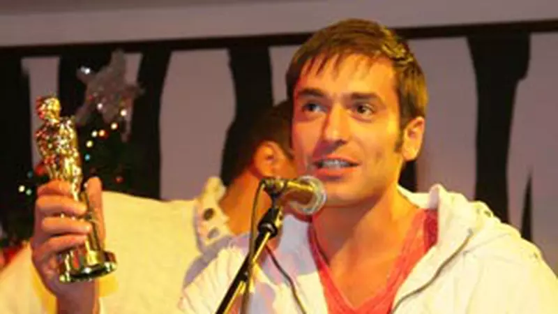 Ce cadouri au primit de Craciun actorii din ’Iubire si onoare” si ’Mostenirea”