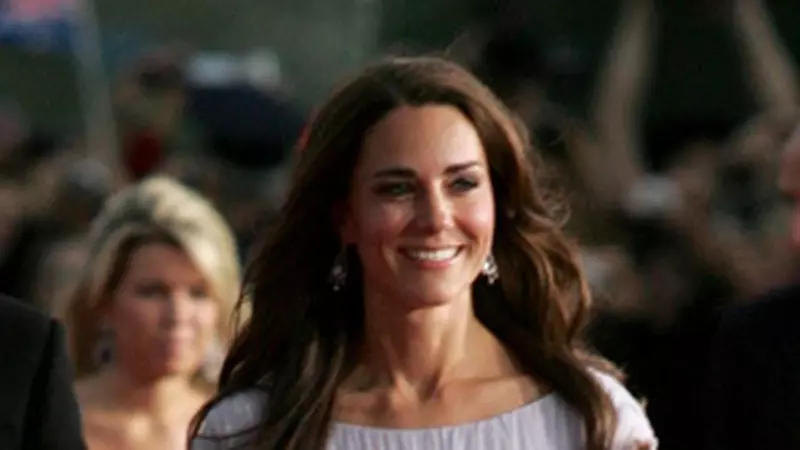 Kate Middleton, printre cele mai bine imbracate personalitati. Vezi cine mai e in top!