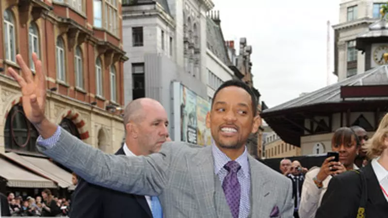 "Oamenii in negru" invadeaza planeta: premiera "Men in Black III" la Londra