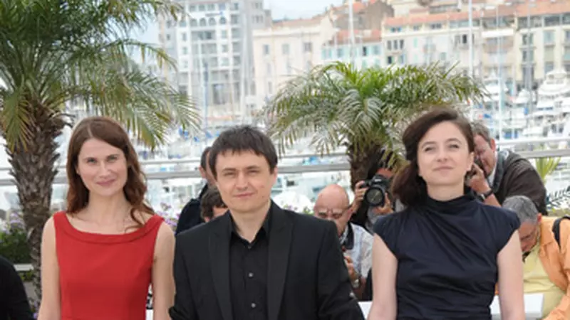 Premiera filmului "Dupa dealuri" nu a lasat Cannes-ul indiferent